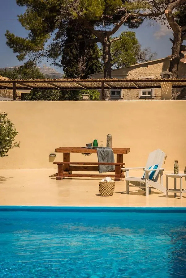 Akrolithos Villas Kouvalata